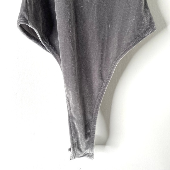 Madison & Berkeley Grey Velvet Bodysuit - Picture 3 of 8